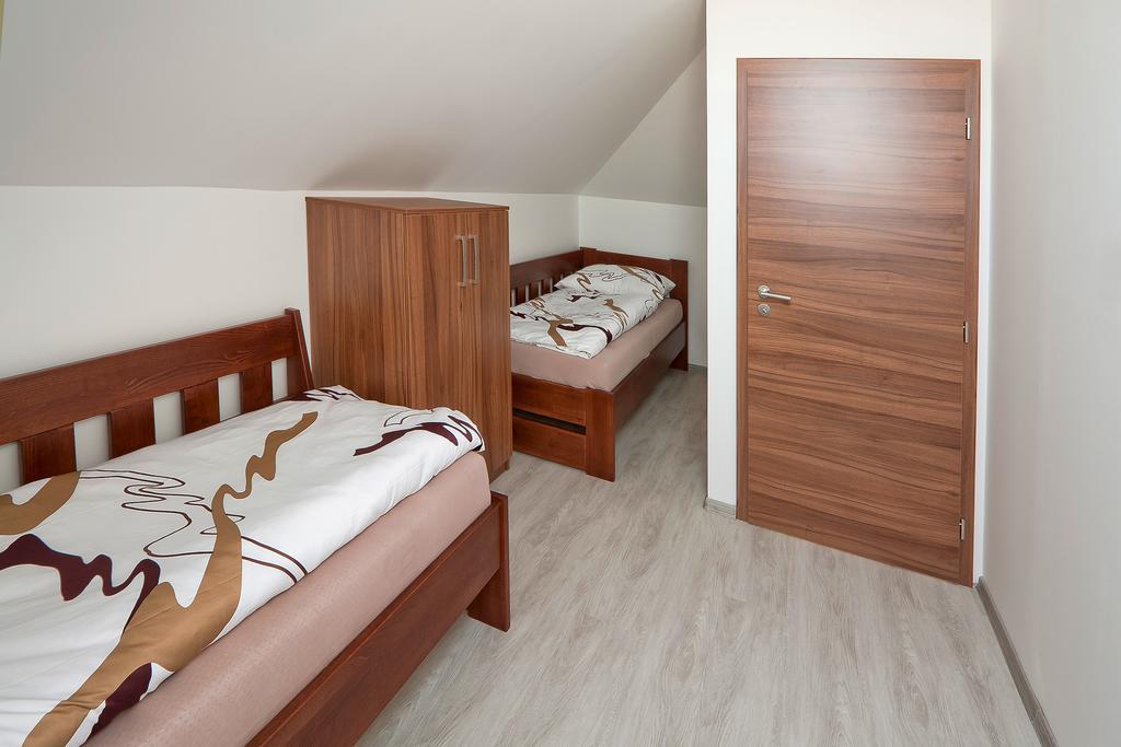 Pension Cizek Мікулов Екстер'єр фото